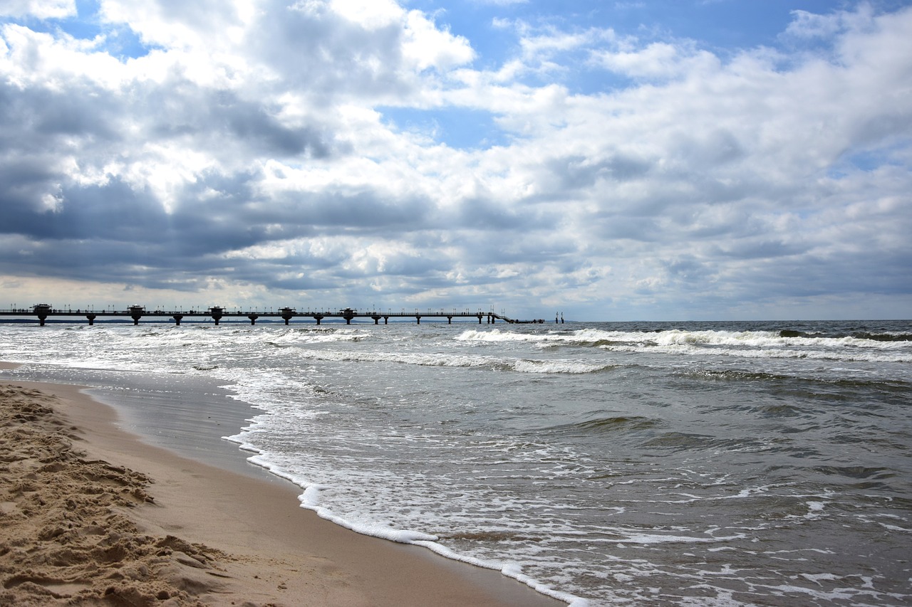 Nadmorska plaża w Łebie.